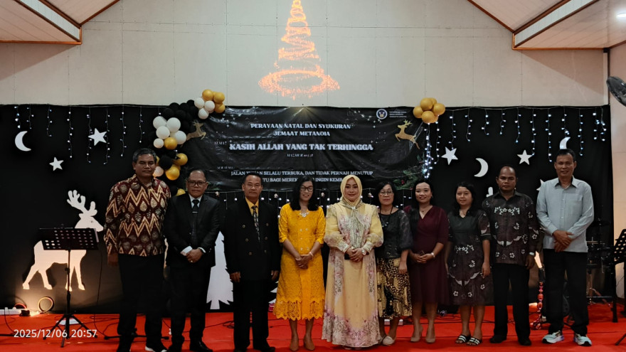 Perayaan Natal dan Syukuran Jemaat Metanoia Berlangsung Meriah, Angkat Tema " Kasih Allah Yang Tak Terhingga ", Kepala Desa Singa Gembara Hadir Beri Sambutan